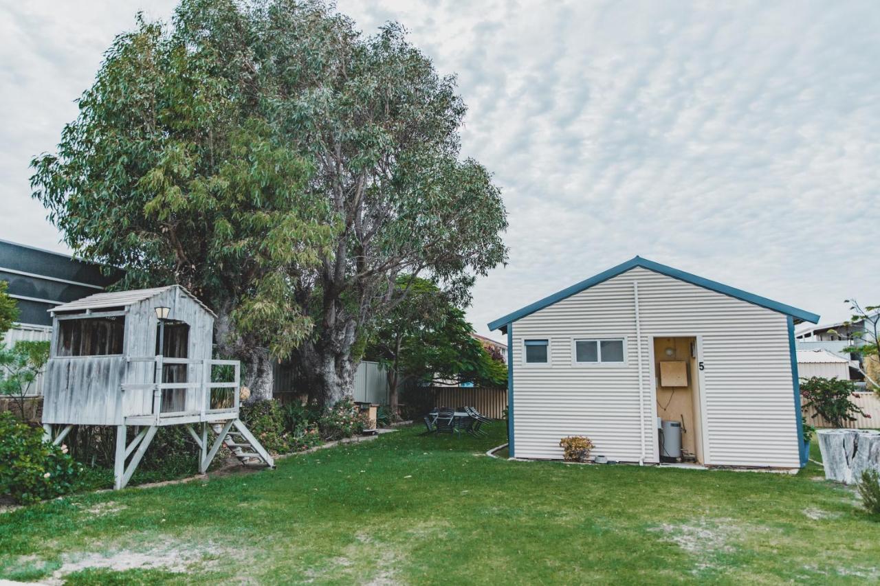 Dongara Hotel Motel Экстерьер фото