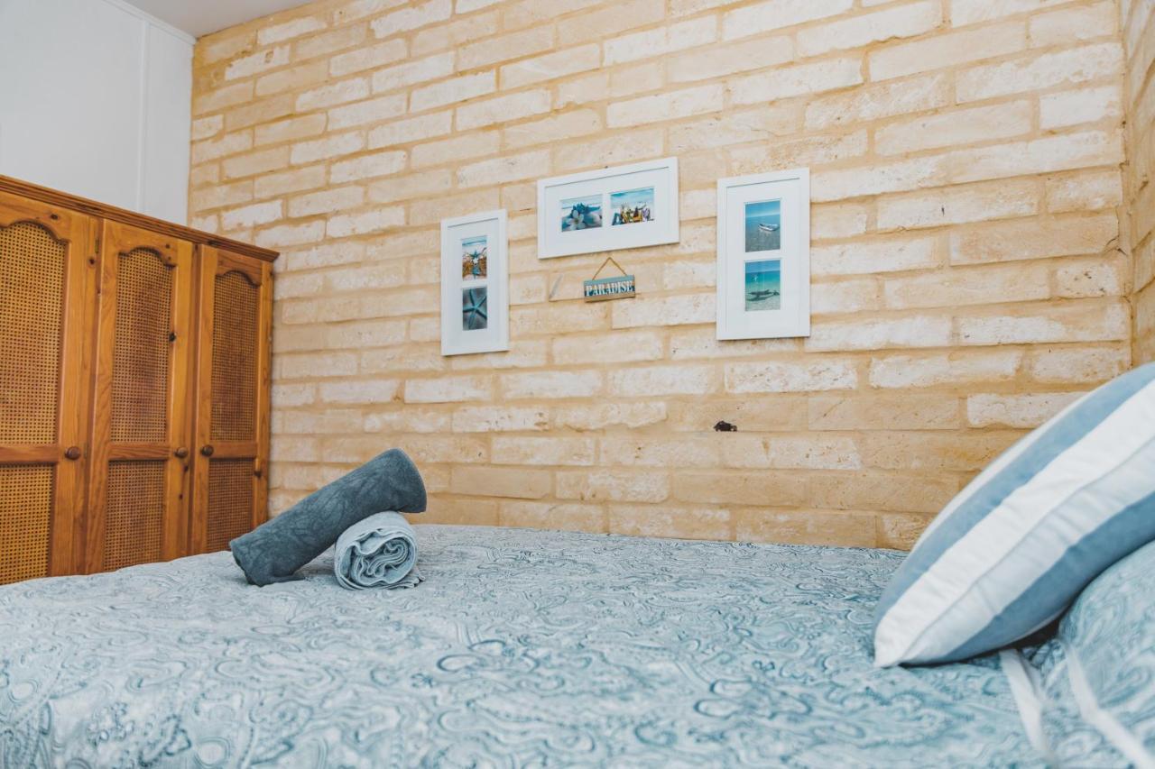 Dongara Hotel Motel Экстерьер фото