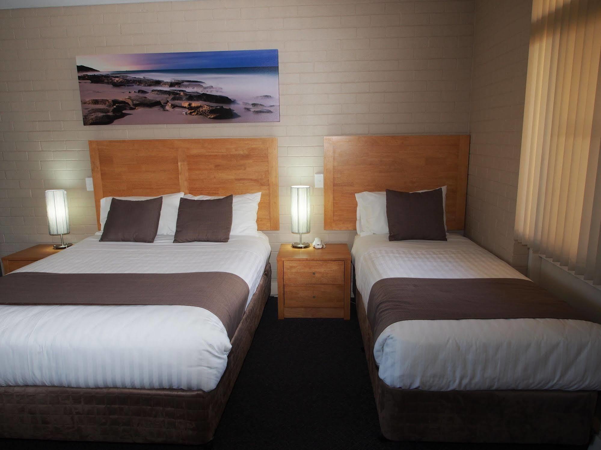 Dongara Hotel Motel Экстерьер фото